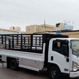 سيارات ودينات ومعدات نقل الأثاث